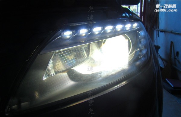 東營改燈 汽車大燈改裝奧迪Q7 升級海拉5雙光透鏡氙氣燈 東營光速改