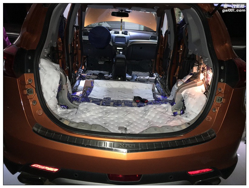 昆明汽車音響改裝,紳寶X65音響改裝+全車大能隔音止振降噪!
