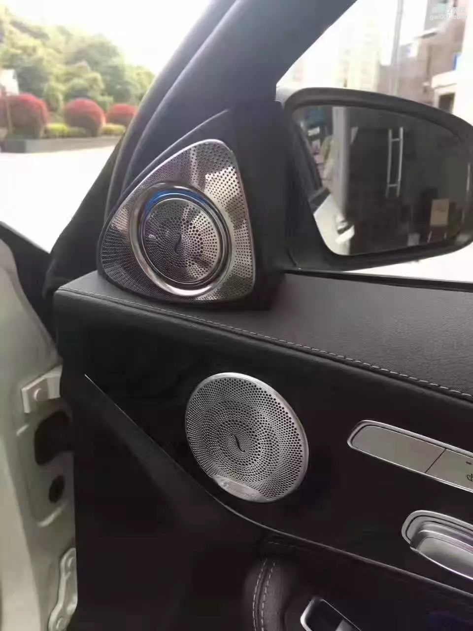東營光速改汽車改裝新C 柏林旋轉(zhuǎn)高音 加軌跡 最新黃金搭檔標配