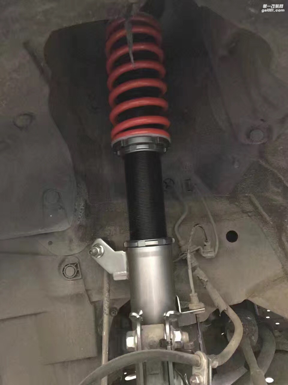 LT絞牙避震