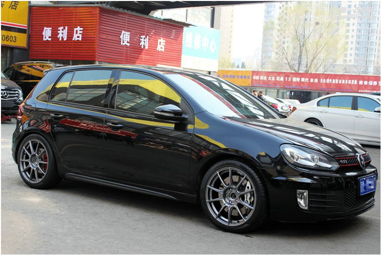海亞：高爾夫6GTI 換裝 SRR GTX01 18寸輕量化輪轂
