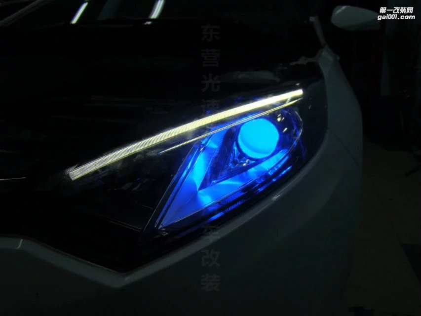 東營(yíng)汽車(chē)改燈 長(zhǎng)安致尚XT 升級(jí)海拉5+套件 東營(yíng)光速改