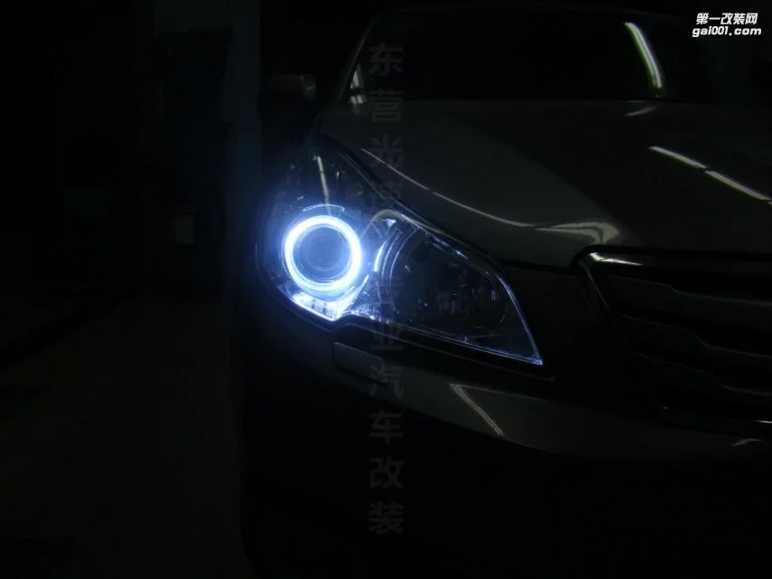 東營(yíng)光速改汽車(chē)大燈改裝升級(jí) 斯巴魯 海拉5