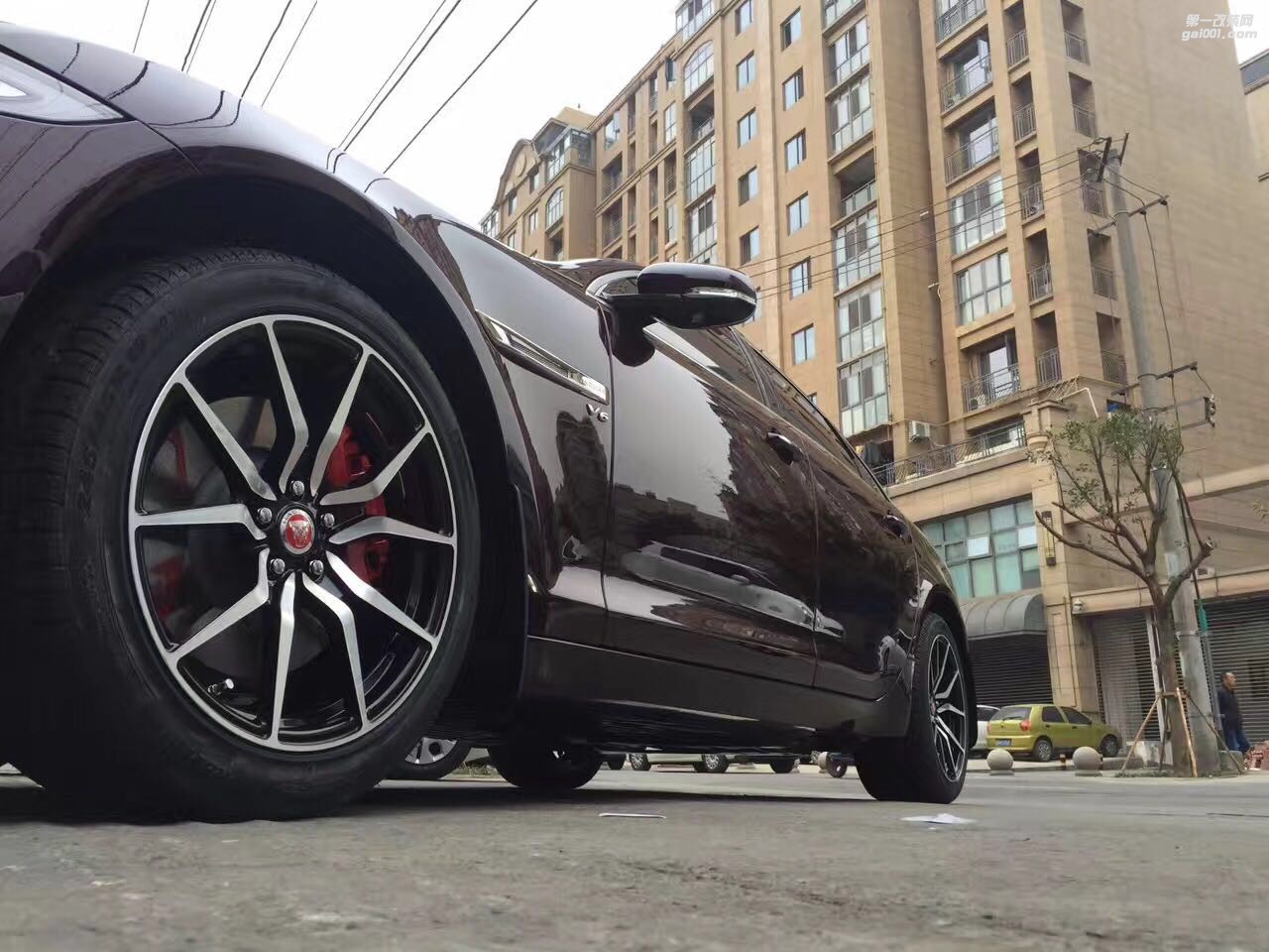 捷豹XJL 提車升級(jí)19寸鍛造輪轂 成都紅駱駝案例