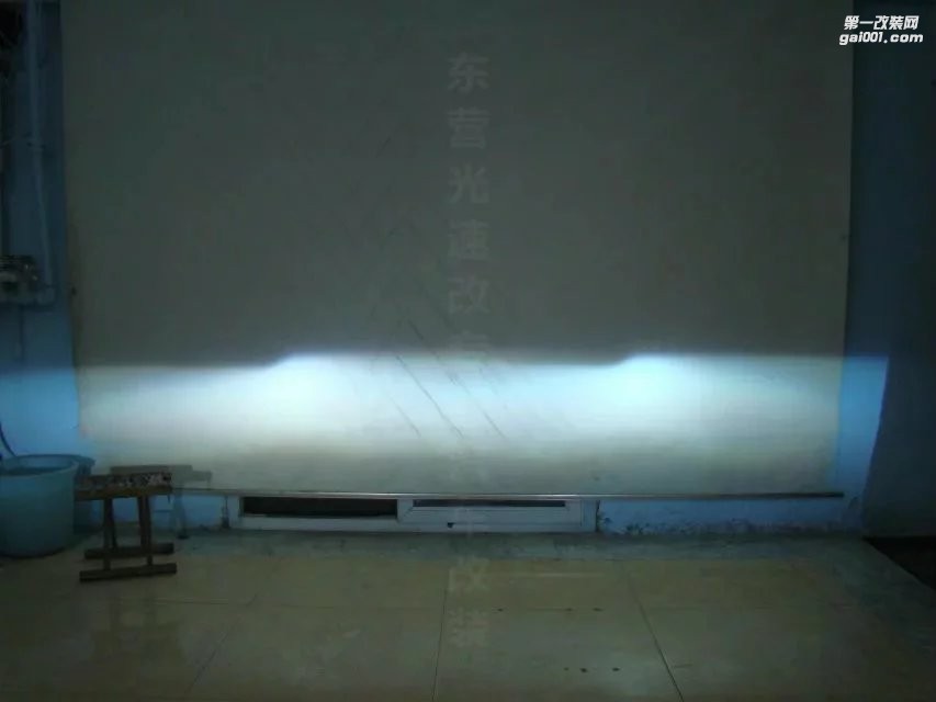 東營(yíng)光速汽車大燈改裝馬自達(dá)CX-7升級(jí)海拉5+惡魔眼