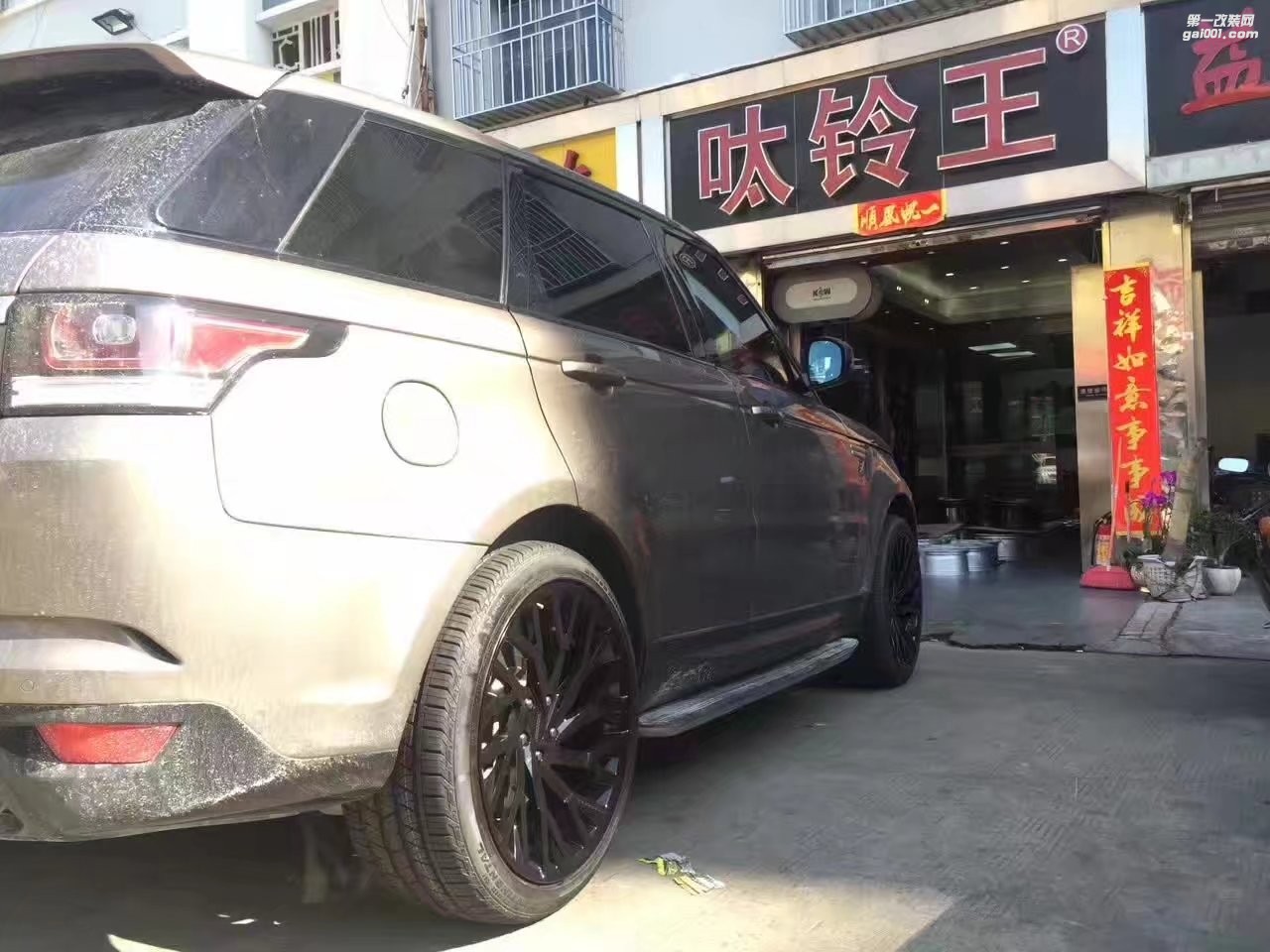 路虎 ，上 22寸  305 鍛造 完工！