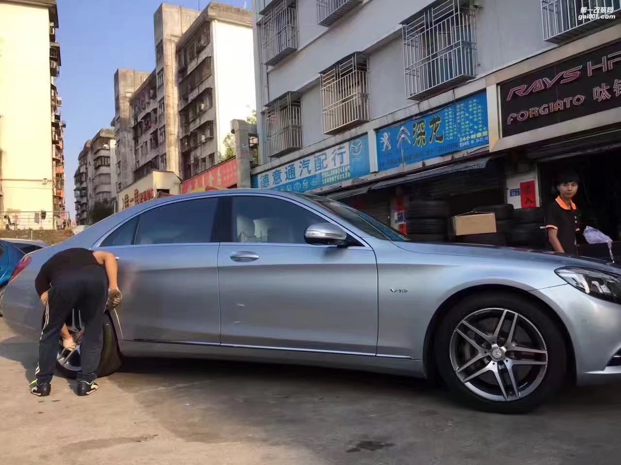 奔馳，換 原裝 AMG 19寸  完工！