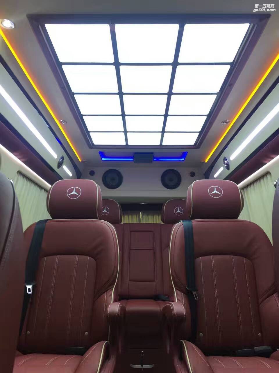 威霆改裝高頂|奔馳威霆改裝多少錢|房車改裝