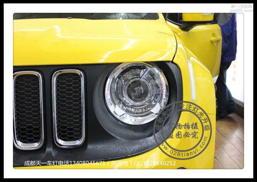 成都jeep自由俠改車燈改裝保時(shí)捷日行燈五角星LED大燈總成