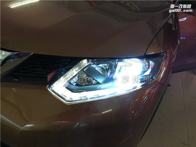廣州【卡萊姆浦車(chē)燈】日產(chǎn)奇駿：卡萊姆浦海拉5雙光透鏡高亮氙氣燈