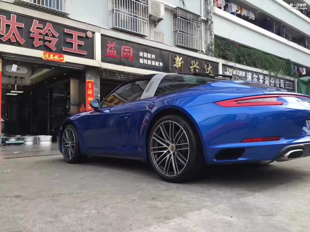 保時(shí)捷 ，裝20寸  原裝 全新 完工