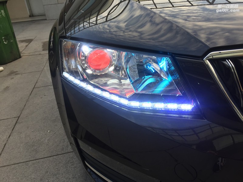 上海新明锐车灯升级改装 欧司朗氙气灯 LED日行灯 海拉5透镜 恶魔眼