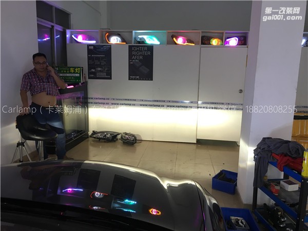 廣州皇冠改燈，車燈改裝升級：卡萊姆浦海拉5雙光透鏡+歐司朗D2S CBI+原車白電裝安定器+雙色LED流光淚眼日行燈