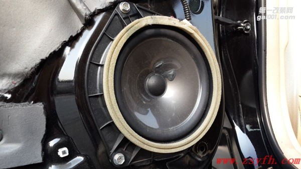 中山億豐行汽車音響改裝.締造動感空間——豐田銳志汽車音響改裝