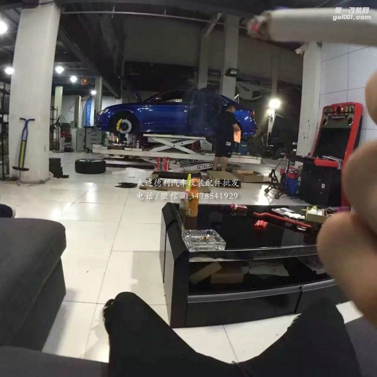 奧迪S3上布雷博GT6龍鱗剎車盤套裝