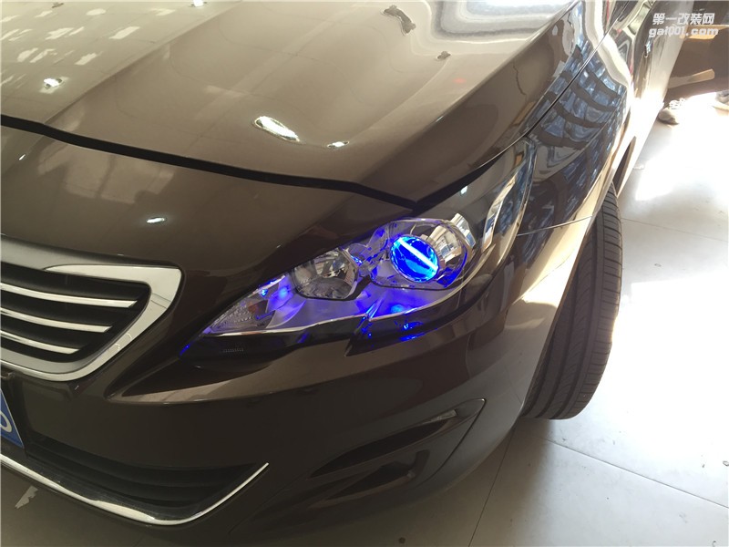 上海标志408车灯升级 海拉5透镜 欧司朗氙气灯 蓝色恶魔眼