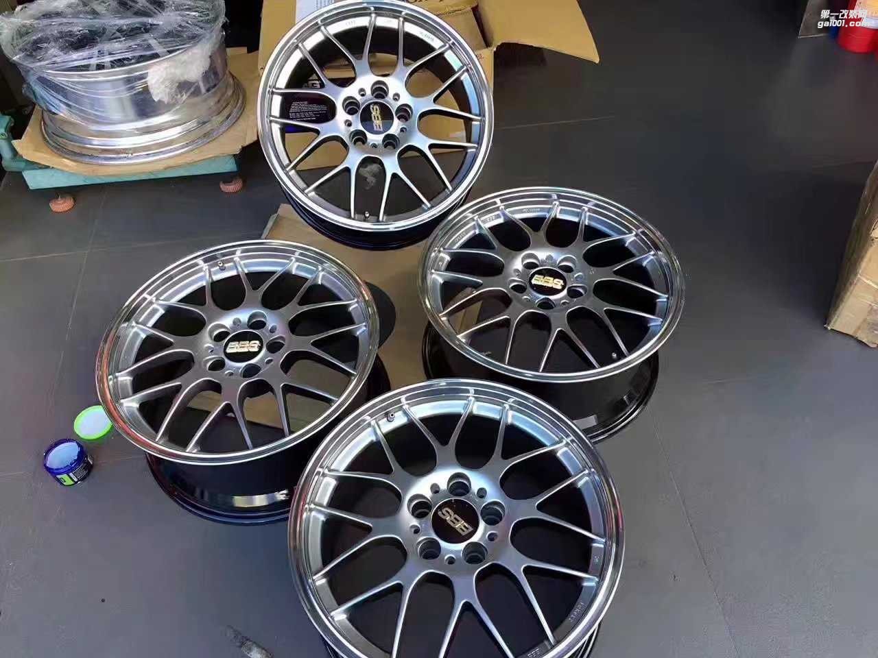 二手，鍛造 BBS  RGR  18寸