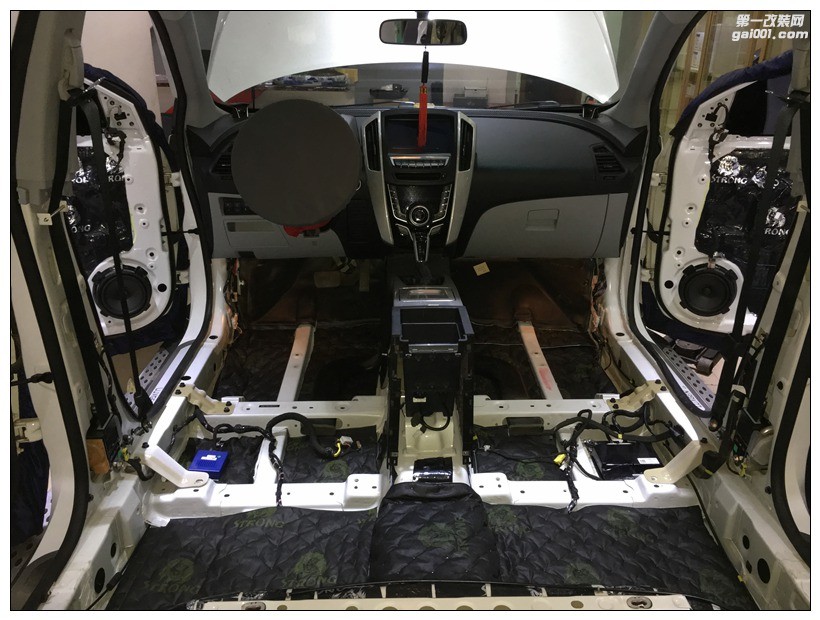 昆明汽車隔音降噪,納智捷大7全車獅龍頂級隔音降噪施工！