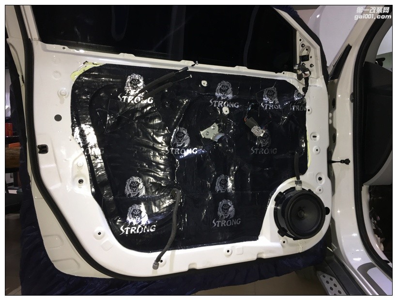 昆明汽車隔音降噪,納智捷大7全車獅龍頂級隔音降噪施工！