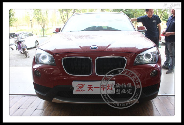 成都寶馬X1車燈升級(jí)改裝原裝Q5海拉雙光透鏡LED日行燈氙氣燈總成