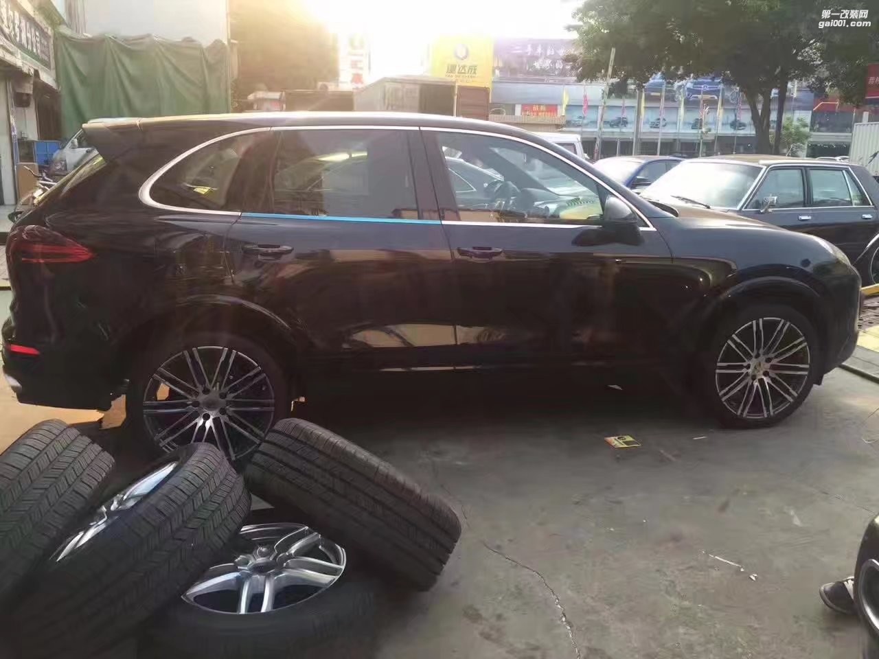 卡宴新車上 鍛造 鏡面 原裝 21寸 完工！