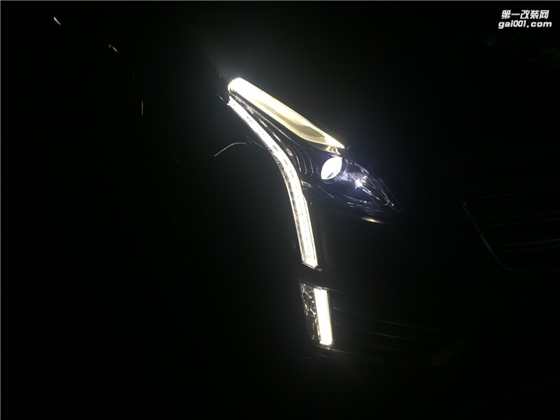 凯迪拉克XT5车灯高配大灯 28T升级28T高配大灯 海拉全LED大灯