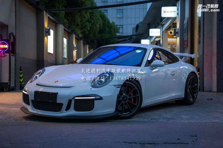 保時(shí)捷991 GT3升級(jí)AK天蝎運(yùn)動(dòng)排氣
