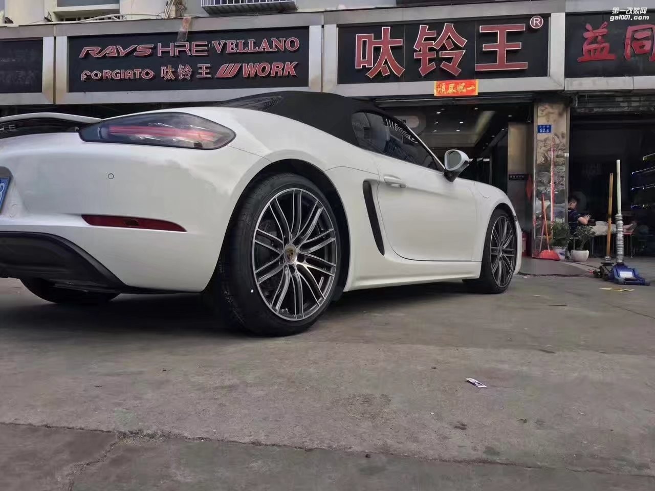 保時捷 ,裝 全 新 原裝 20寸 完工!