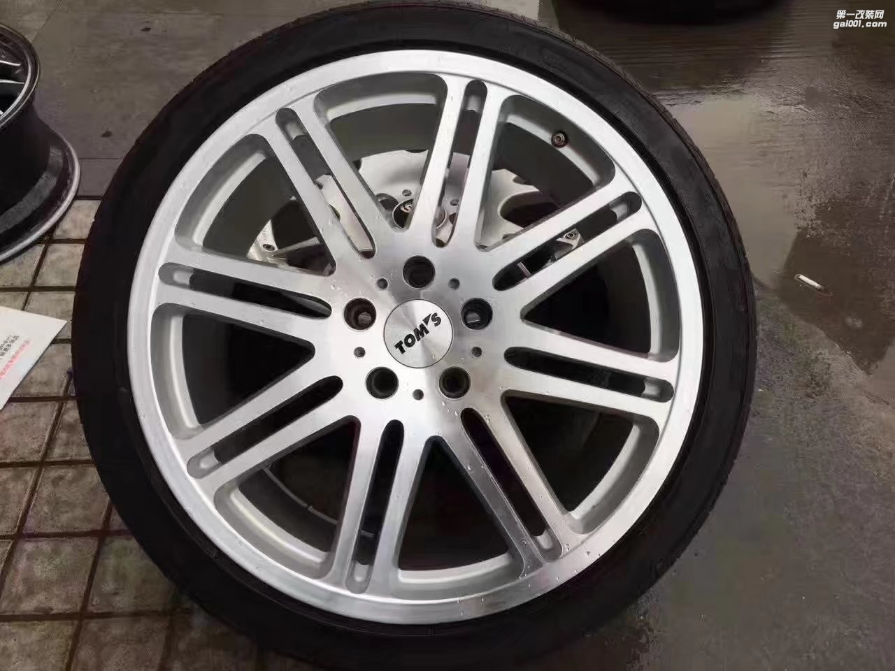 Tom's  19寸 裝車完工