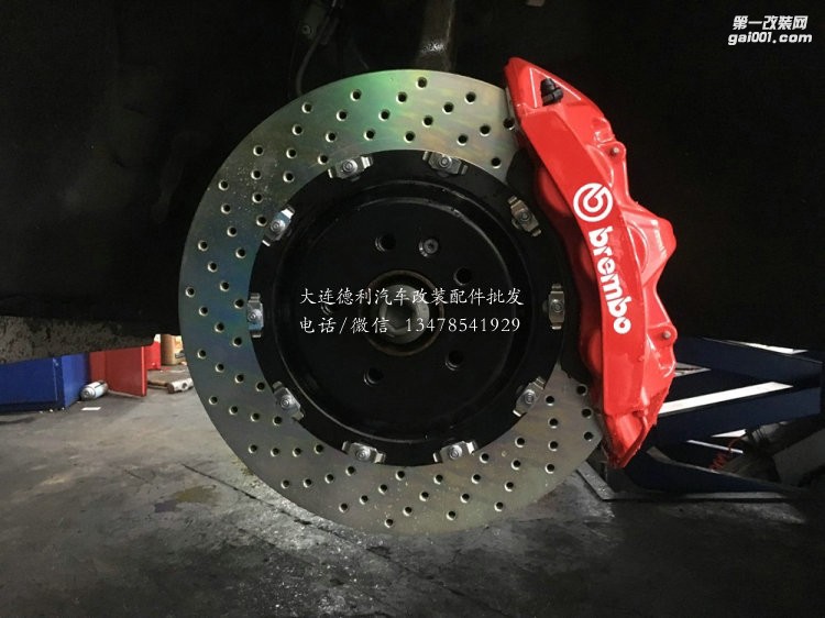 保時(shí)捷macan 2.0T改裝前brembo GT6剎車套裝