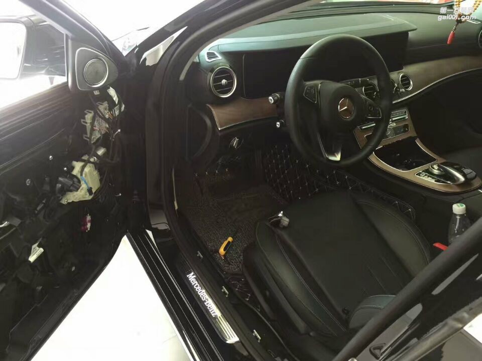 5/12上海杰缘奔驰改装奔驰E300L双门无钥匙进入案例展示