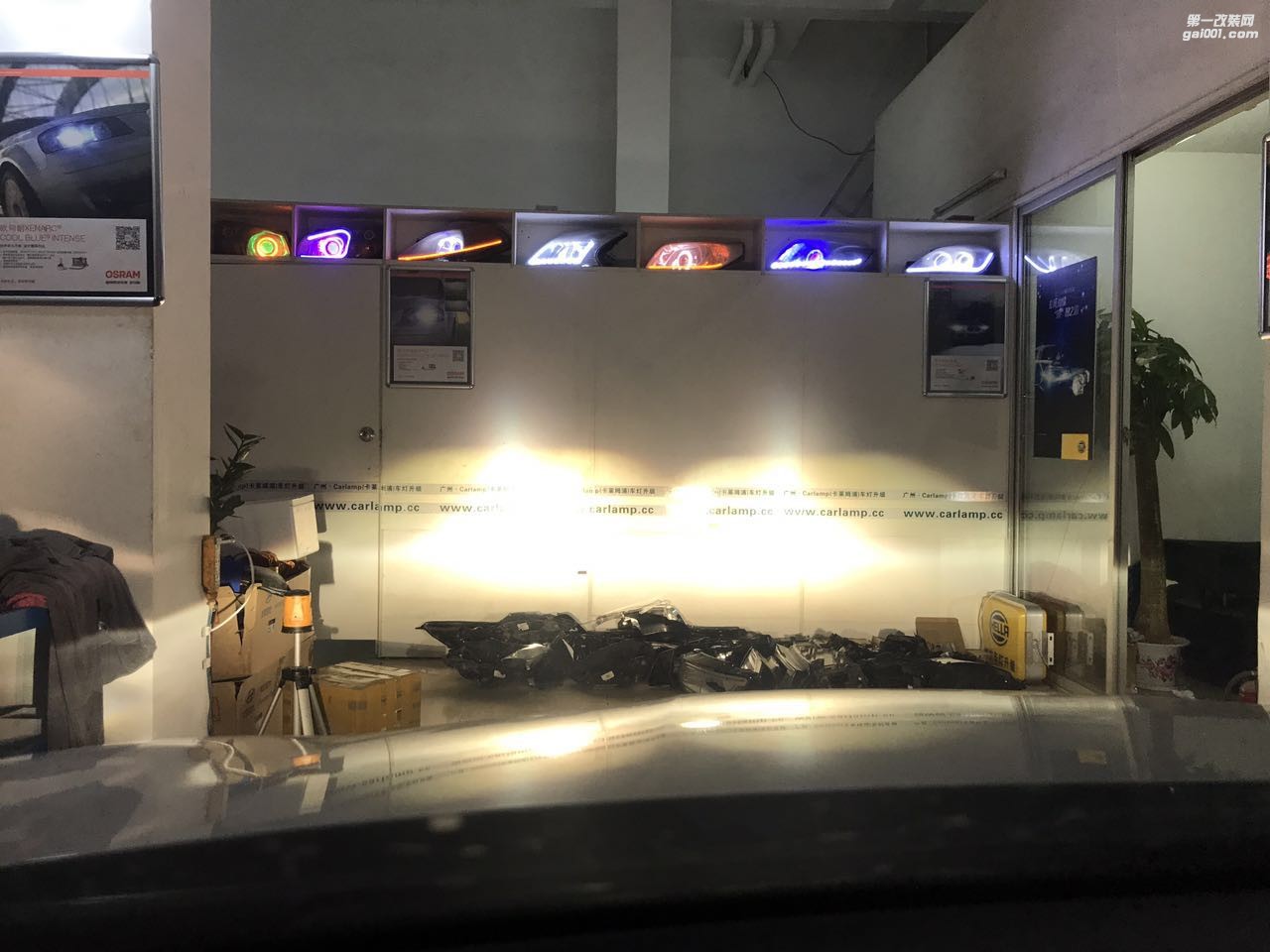 廣州 標(biāo)致408 改燈，車燈改裝升級：卡萊姆浦海拉5雙光透鏡＋進(jìn)口飛利浦氙氣燈＋歐司朗安定器
