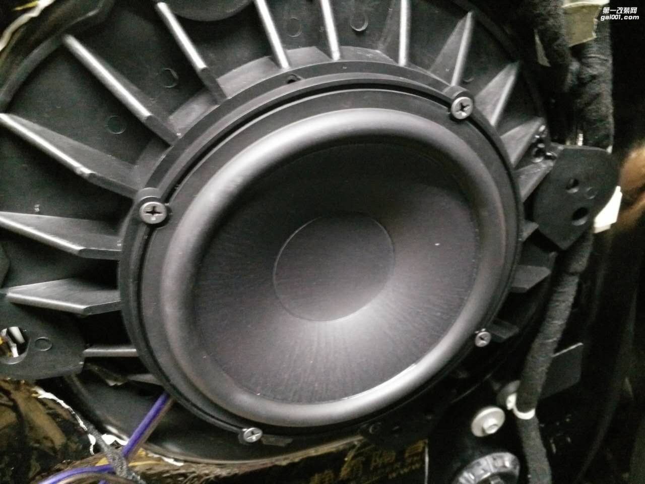 哈爾濱汽車音響改裝福特猛禽--改裝美國JBL套裝