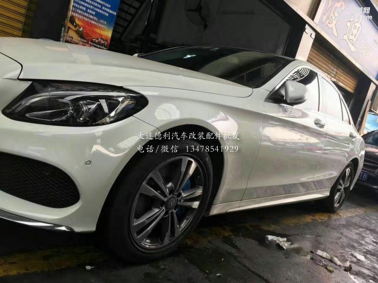 新奔馳C級(jí) W205原裝17寸輪轂改裝布雷博Brembo剎車