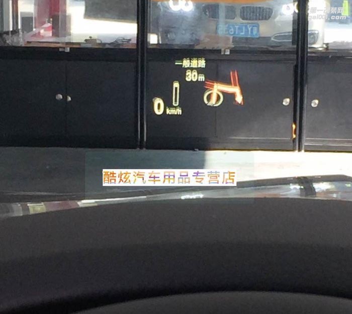 寶馬525，全液晶顯示+抬頭顯示+后排娛樂液晶