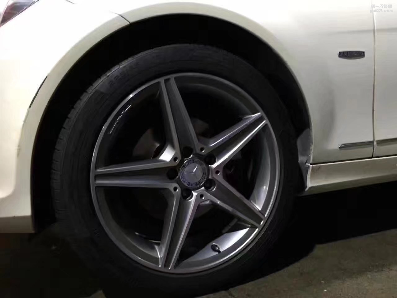 奔馳，換 原裝 18寸 AMG 完工！