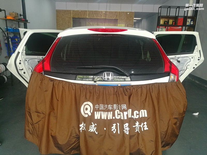 臨沂飛度汽車音響改裝升級(jí)德國伊頓&雷貝琴