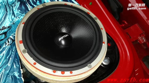 中山億豐行汽車(chē)音響改裝.聆聽(tīng)美音.GTI汽車(chē)音響改裝