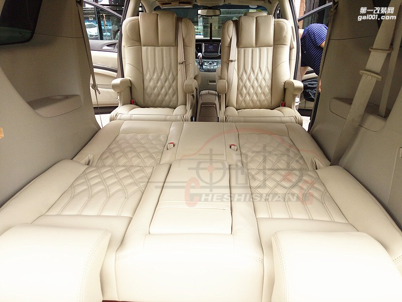 別克GL8商務(wù)車內(nèi)飾升級改裝/鄭州座椅改裝包皮