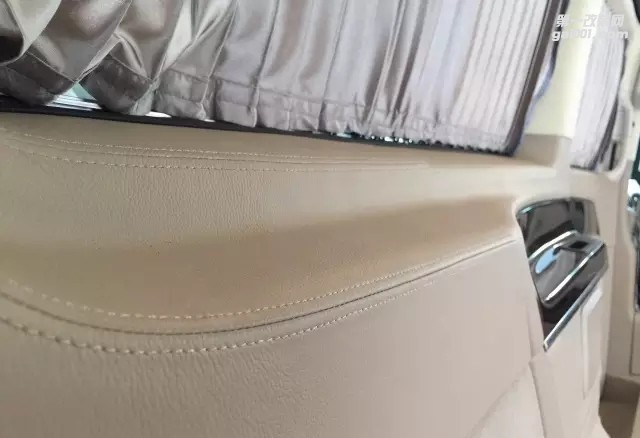 奔馳V260領航版，簡約小改，檔次提升，舒適駕乘！