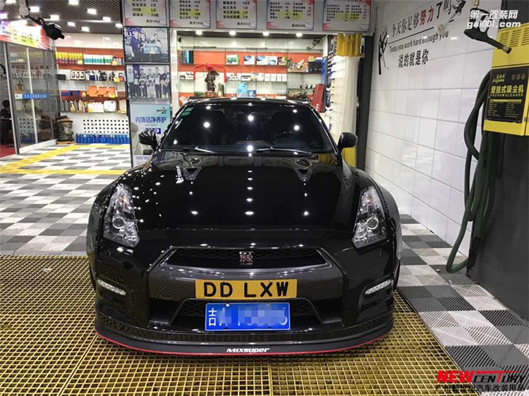 日產(chǎn)GTR改裝LB寬體尾翼 葉子板碳纖維后唇大包圍套件