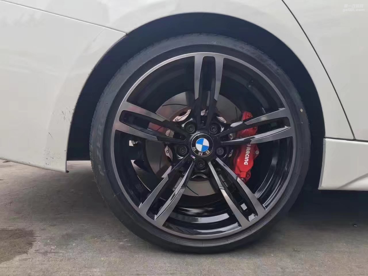 寶馬，換 M4 全新 19寸 完工！