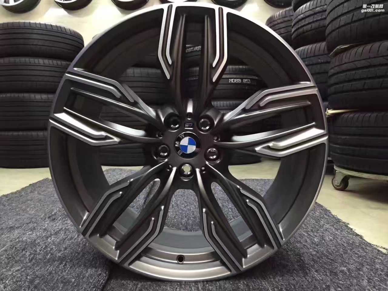 全 新 寶 馬，新 款M760  新7專屬