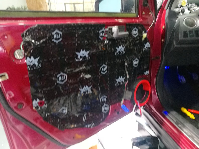 臨沂鈴木雨燕醇聲典汽車音響升級德國伊頓ETON汽車音響