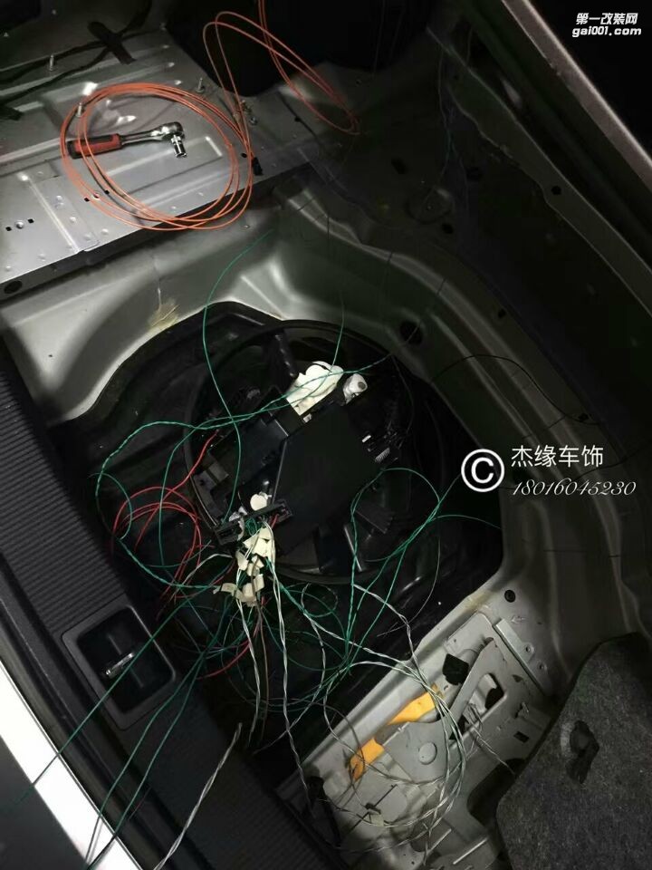 5/23上海杰缘奔驰改装奔驰W204C200原厂大屏DVD导航哈曼卡顿全车音响案例展示