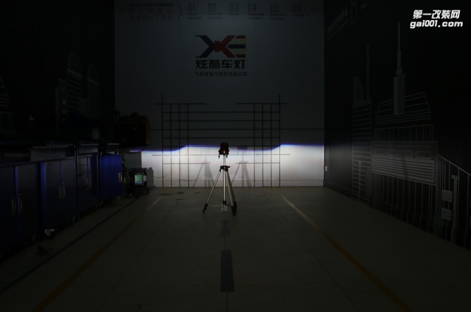 花都改燈 邁騰汽車大燈改裝廣州炫酷車燈升級燈光