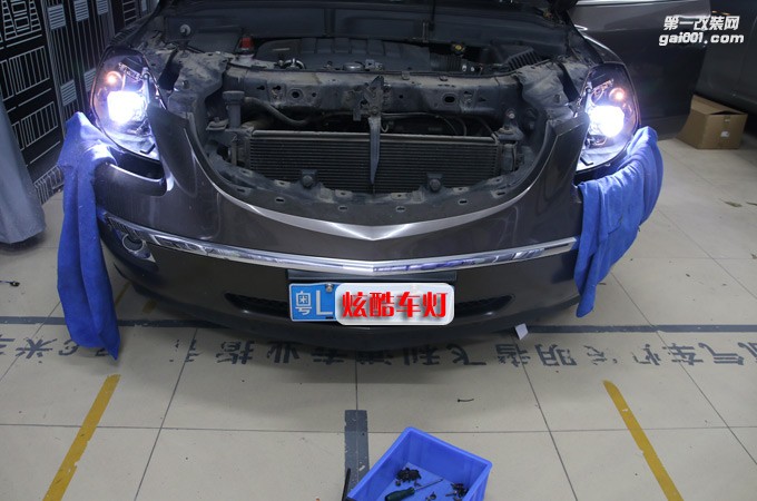白云區(qū)改燈 昂科雷汽車大燈改裝廣州炫酷車燈升級(jí)德國海拉五透鏡