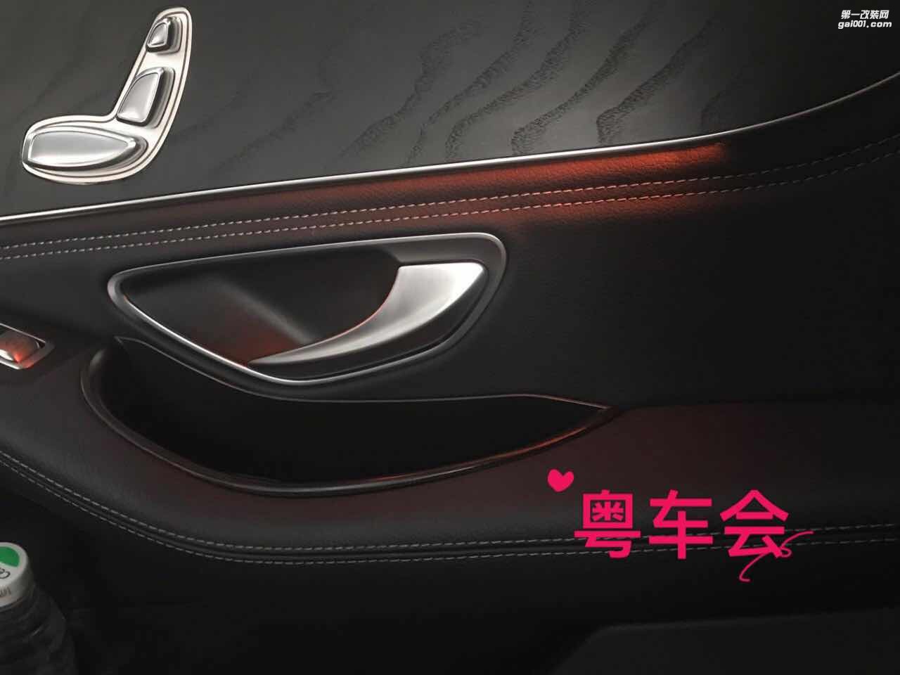 奔馳新C200L，十二色氛圍燈，香薰系統(tǒng)負離子系統(tǒng)