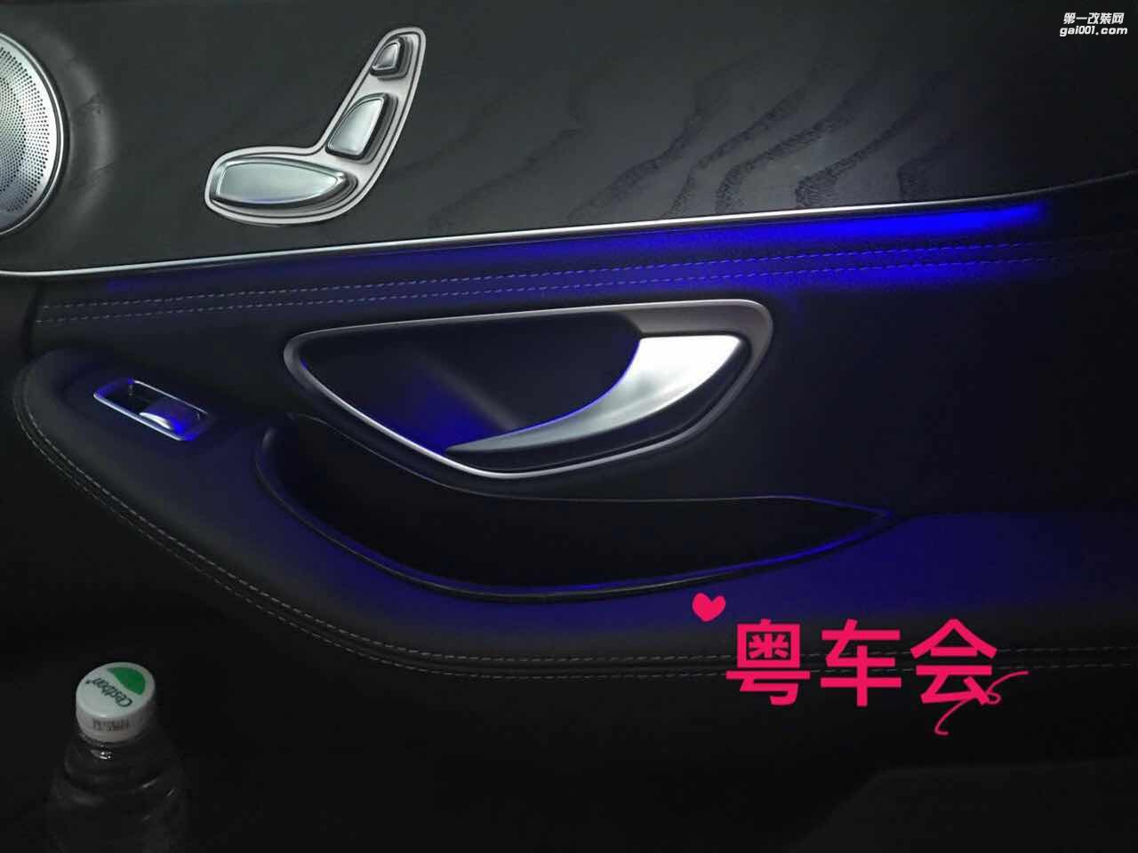 奔馳新C200L，十二色氛圍燈，香薰系統(tǒng)負離子系統(tǒng)