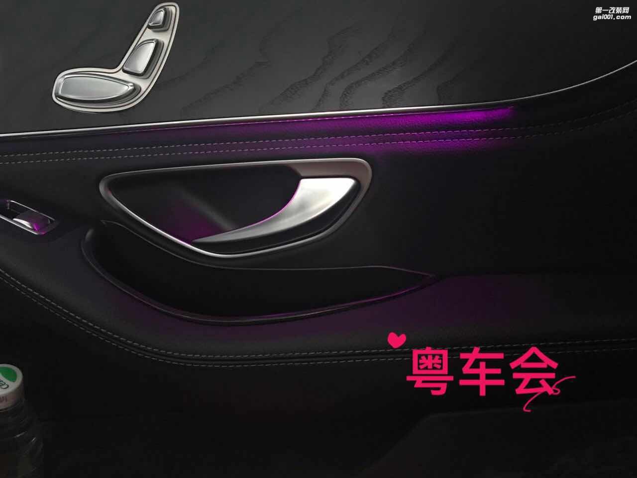 奔馳新C200L，十二色氛圍燈，香薰系統(tǒng)負離子系統(tǒng)